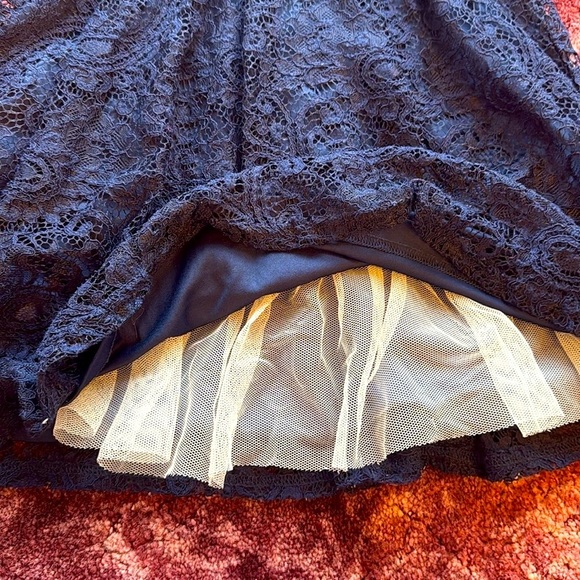 Blush by US Angels Navy Blue Lace Sleeveless Formal Dress size 10 - Picture 5 of 7